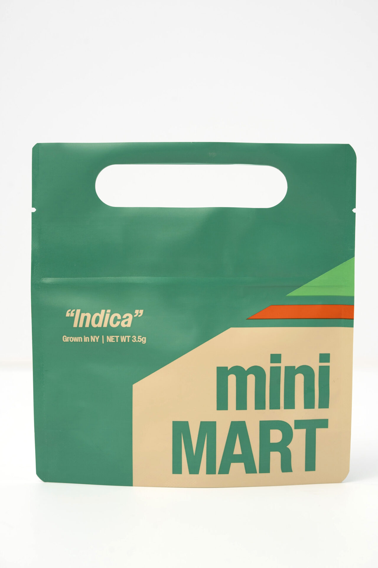 Mini Mart Wedding Cake Flower (Indica) 26% {3.5g}