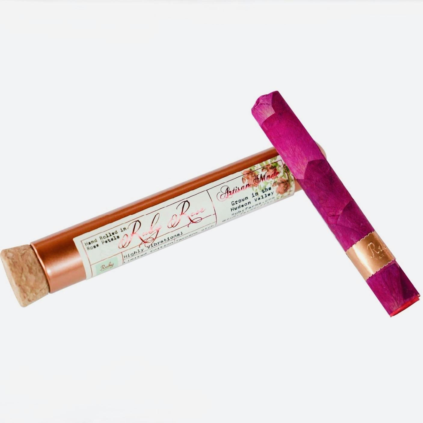 Ruby Farms White Widow Rose Petals Cigar Ruby Roosevelt Infused Pre-Roll (Sativa) 43% {3g}